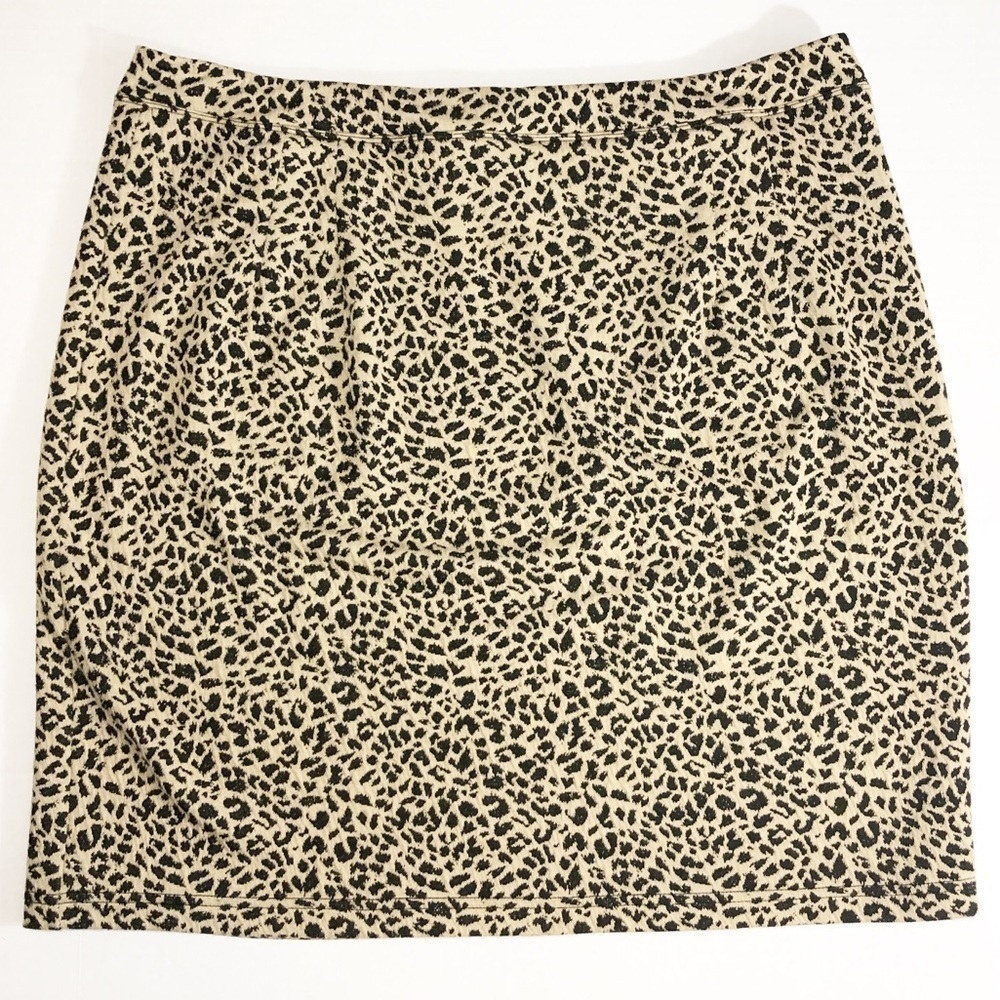 LINEA By Louis Dell'Olio Leopard Print Mini Skirt - Picture 3 of 6